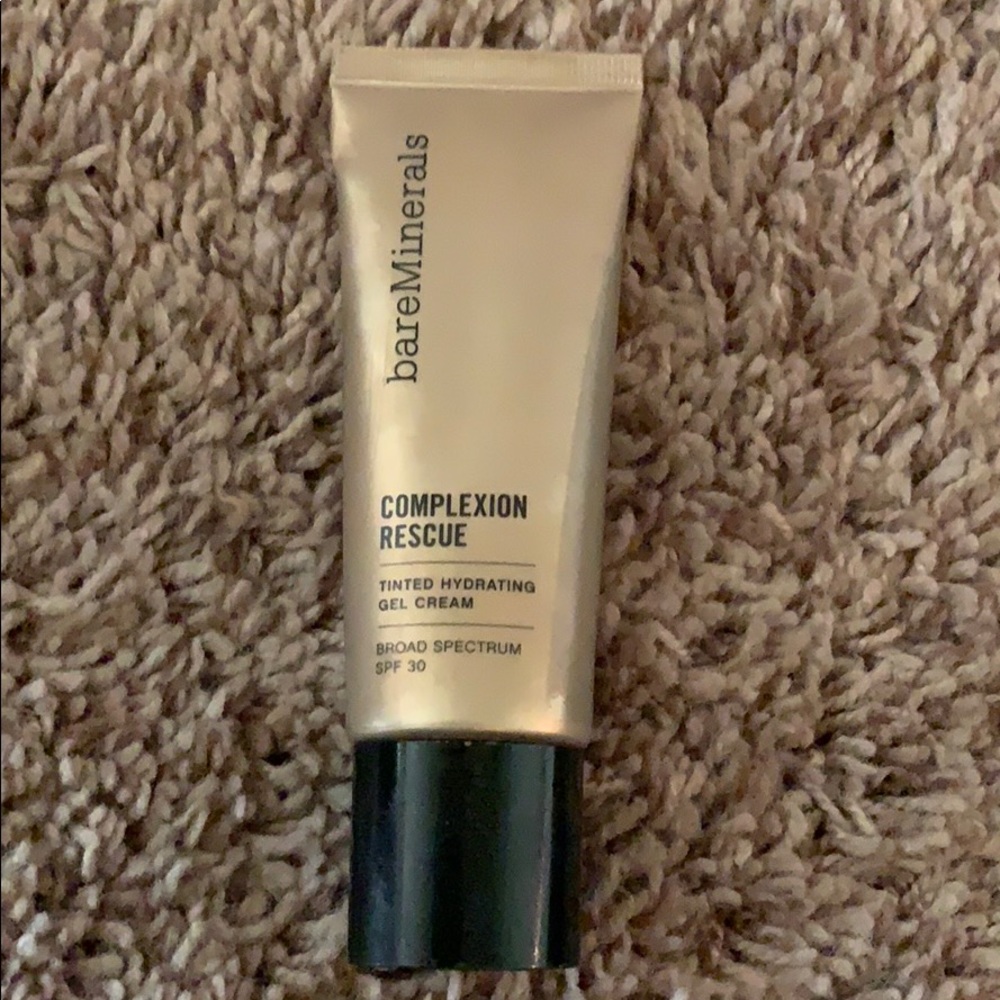 Bare minerals complexion rescue